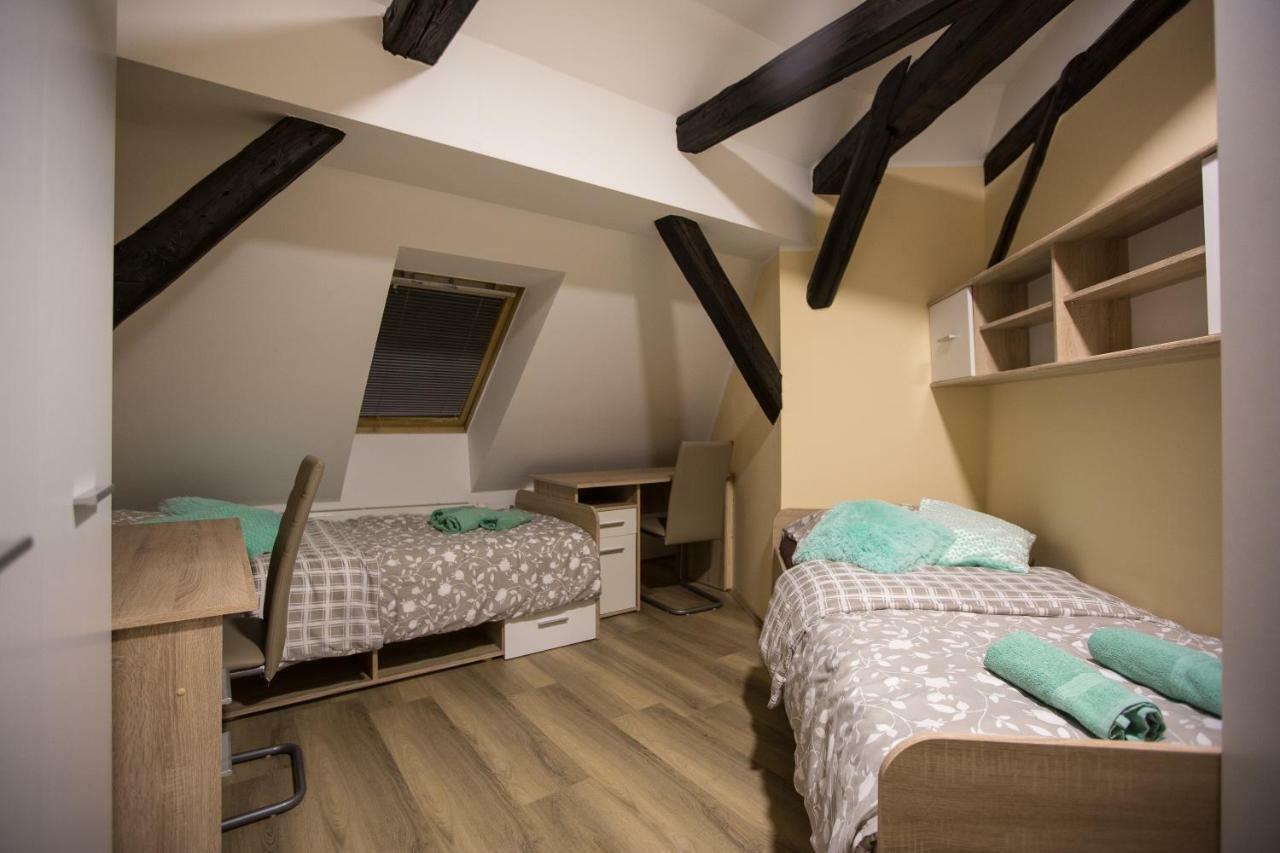 Minidorm Rooms In Heart Of City Center Máribor Exterior foto