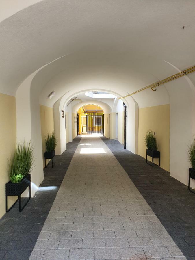 Minidorm Rooms In Heart Of City Center Máribor Exterior foto