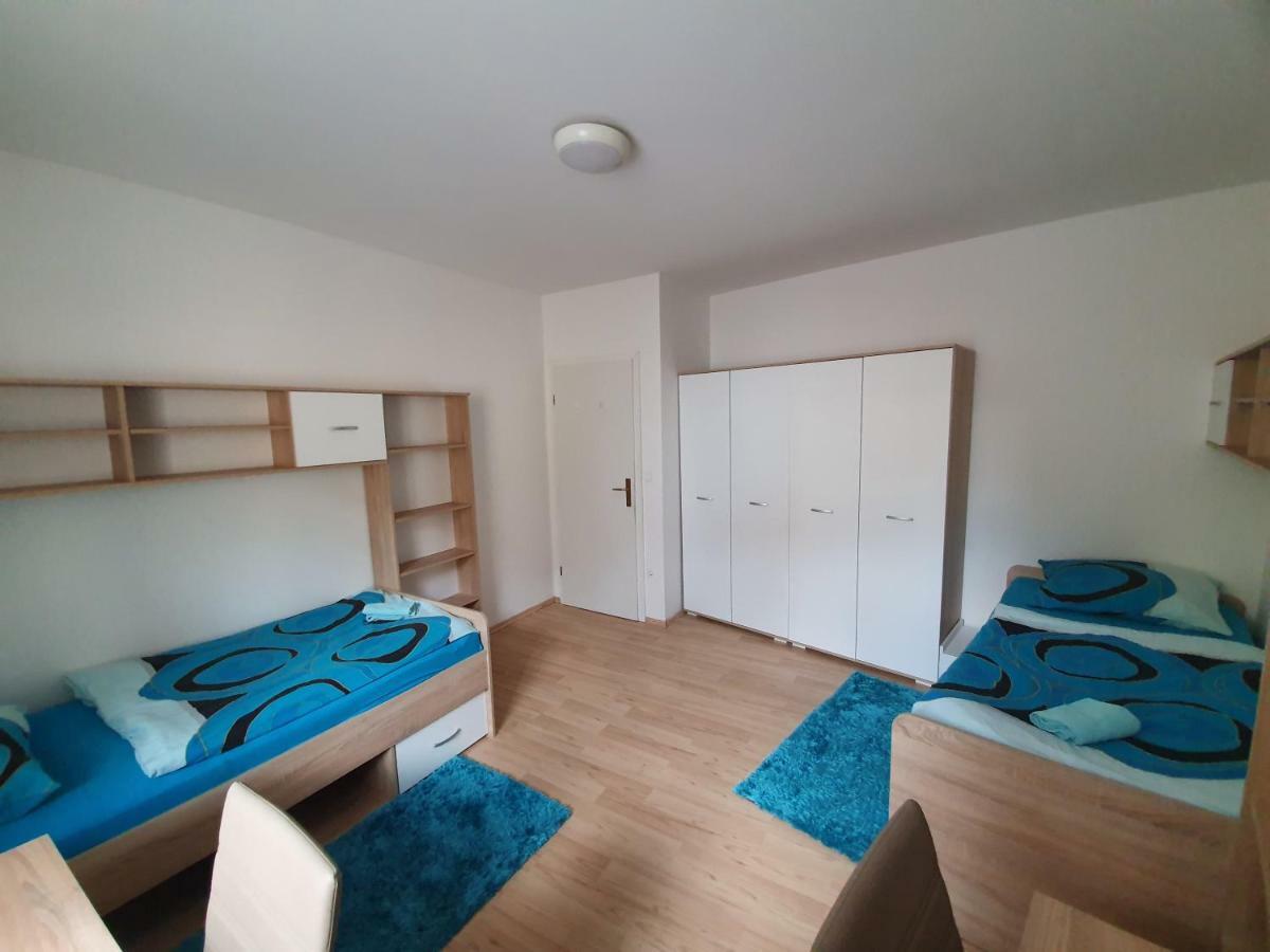 Minidorm Rooms In Heart Of City Center Máribor Exterior foto