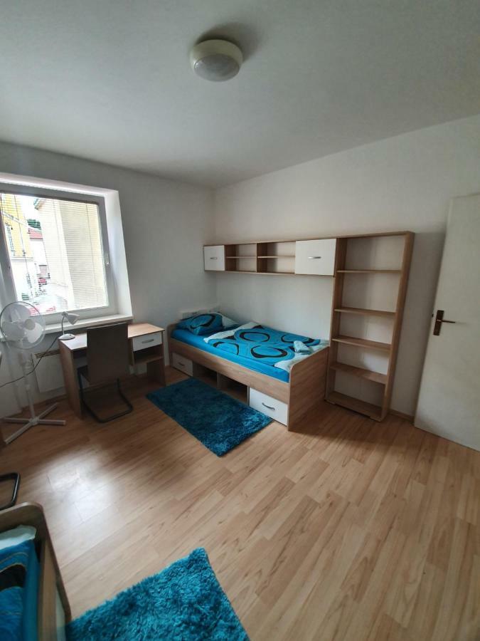 Minidorm Rooms In Heart Of City Center Máribor Exterior foto